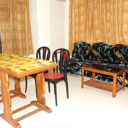 Hotel Trinath Nayagarh エクステリア 写真