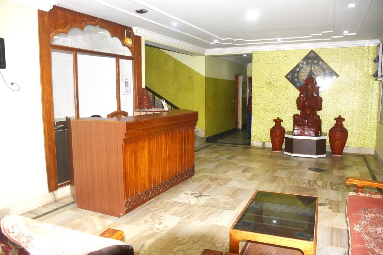 Hotel Trinath Nayagarh エクステリア 写真